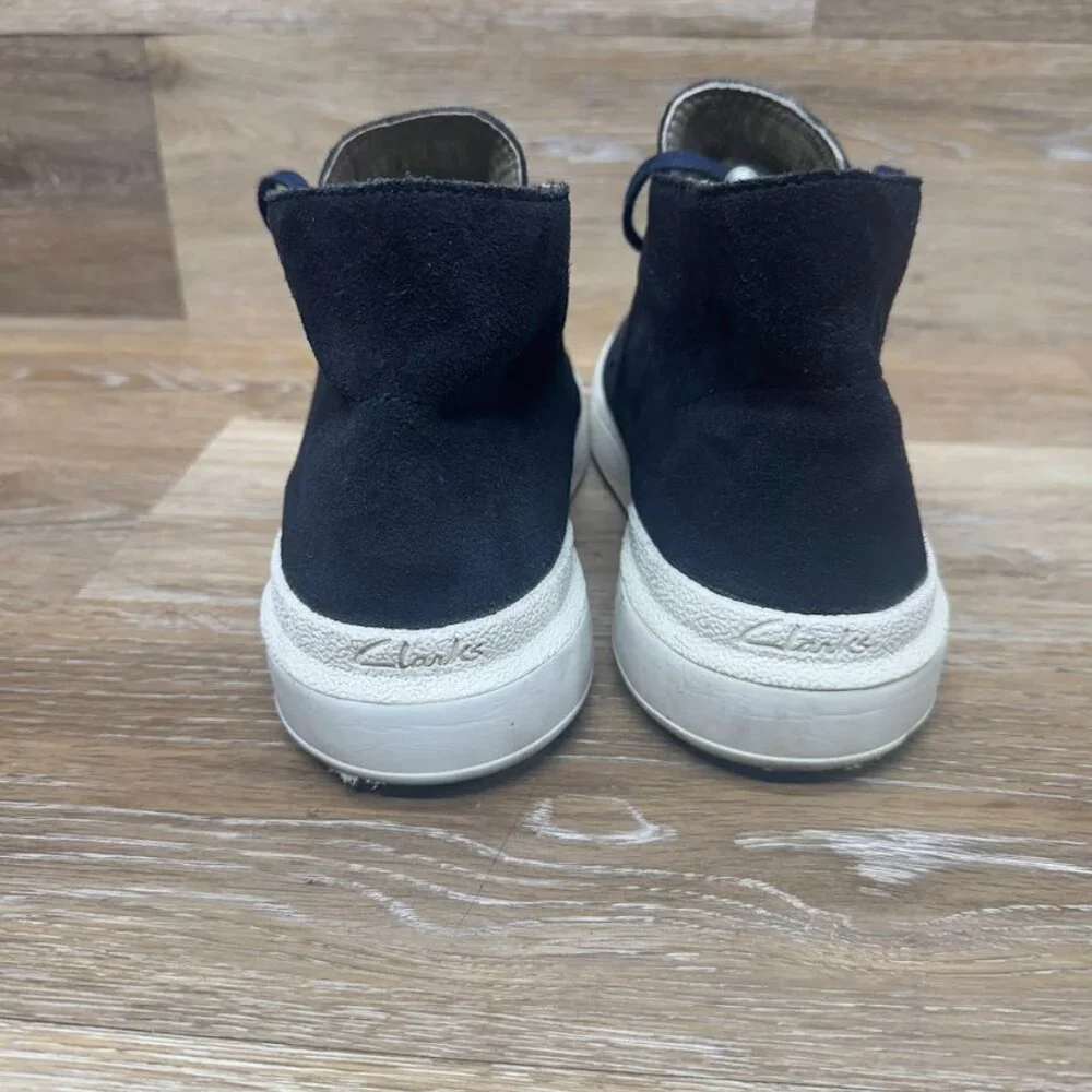 Clarks Courtlite Navy Blue Suede Ankle Shoe Men's Size 9